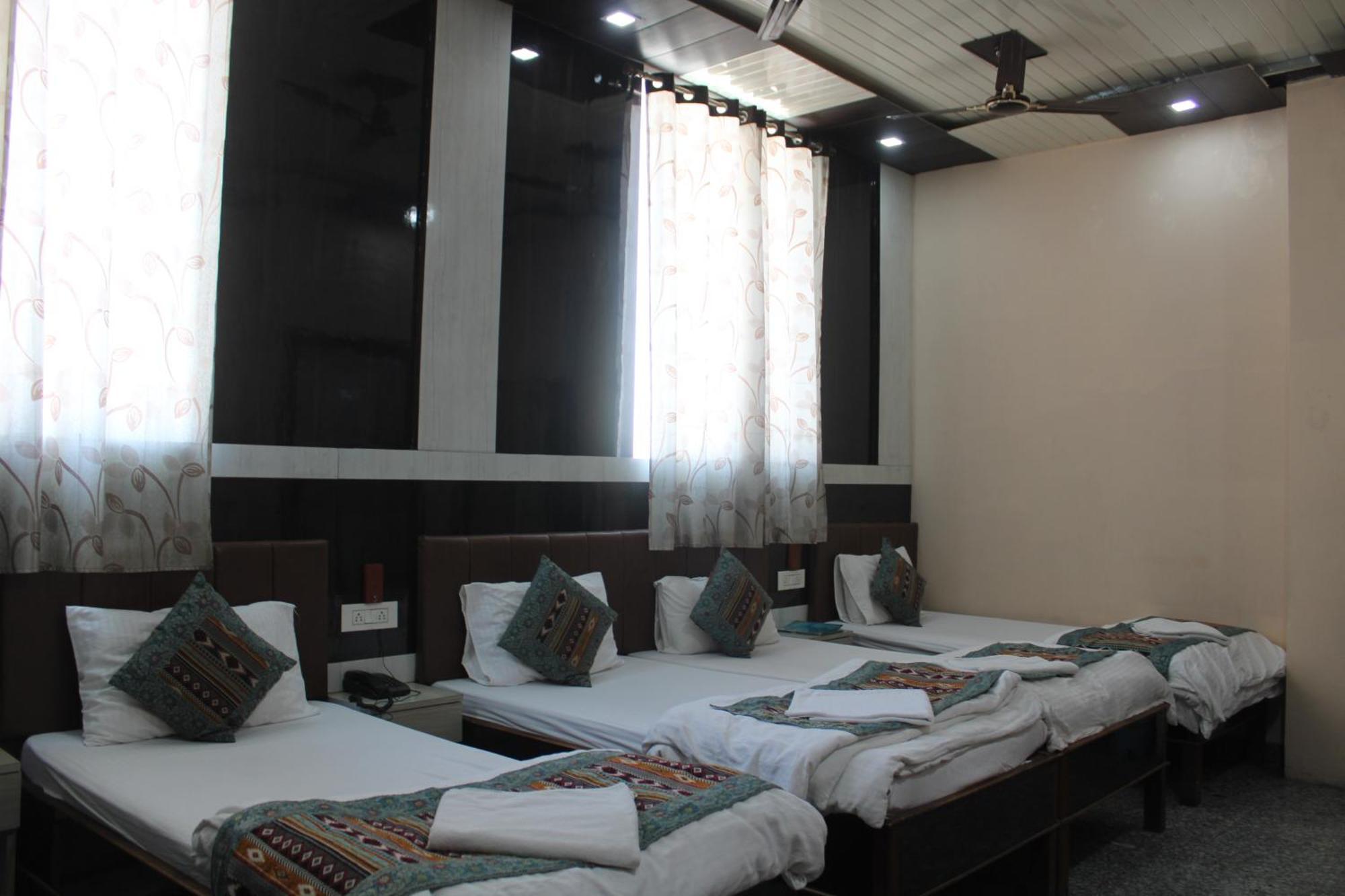 Hotel Singh Residency พาราณสี ภายนอก รูปภาพ